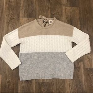 TS Twine And String Womens Striped White Gray Pullover Sweater Fuzzy Collar XL